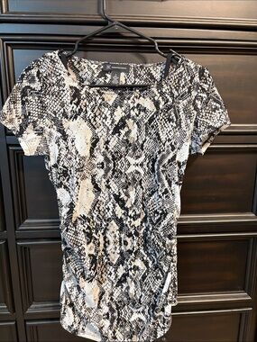 INC International Concepts Black & White Snake Print Short Sleeve & Black Tank